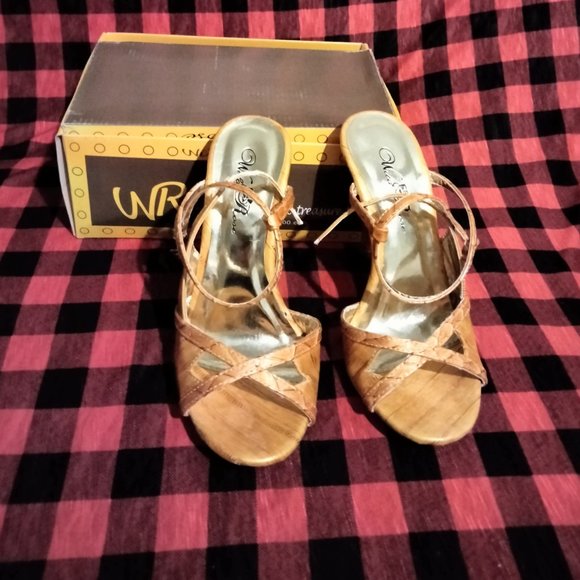 WILD ROSE Shoes - WILD ROSE Women Shoes Mustard Metallic High Heels Open Toe Size 6.5